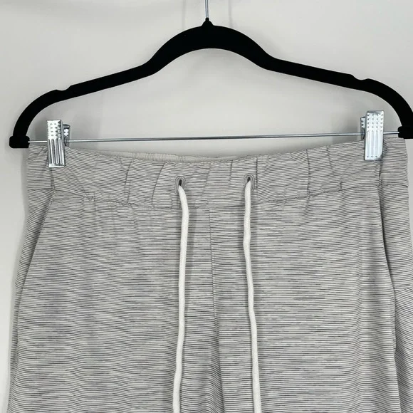 Lululemon Women's Light Gray Drawstring Elastic Waist Casual Sweatpants Size 6 - Picture 5 of 9